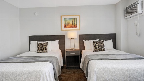 A Wave Inn - Montauk image 14