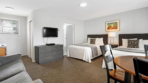 A Wave Inn - Montauk image 16