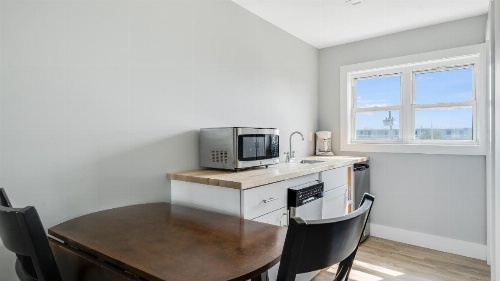 A Wave Inn - Montauk image 25