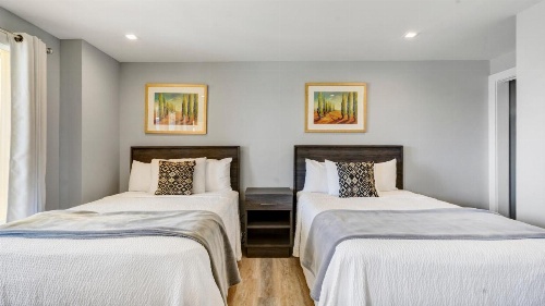 A Wave Inn - Montauk image 36