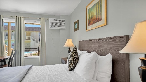 A Wave Inn - Montauk image 38