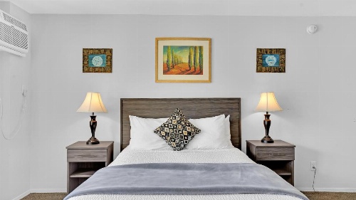 A Wave Inn - Montauk image 40