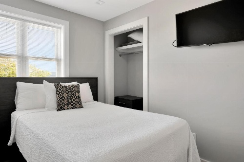 A Wave Inn - Montauk image 6