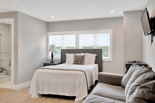 A Wave Inn - Montauk image 8